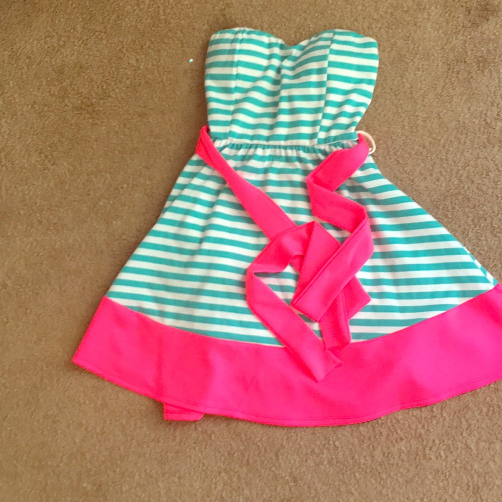 Strapless dress